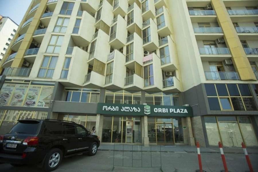 Orbi Plaza Tamara Aparthotel Batoemi Buitenkant foto