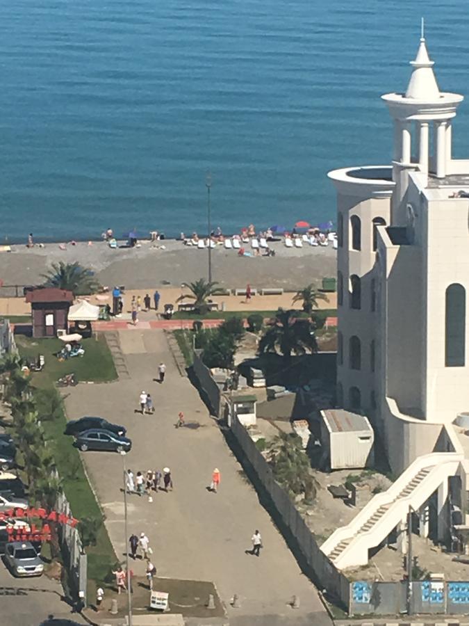 Orbi Plaza Tamara Aparthotel Batoemi Buitenkant foto